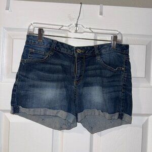 Arizona Jean Company Dark Blue Folded Jean Shorts - Size 11 💙